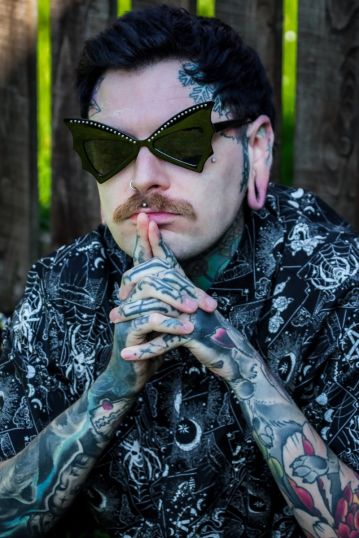 Oversized Bat Eye Sunglasses
