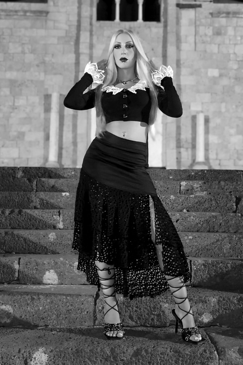 Long Sleeve Crop With Lace Trim