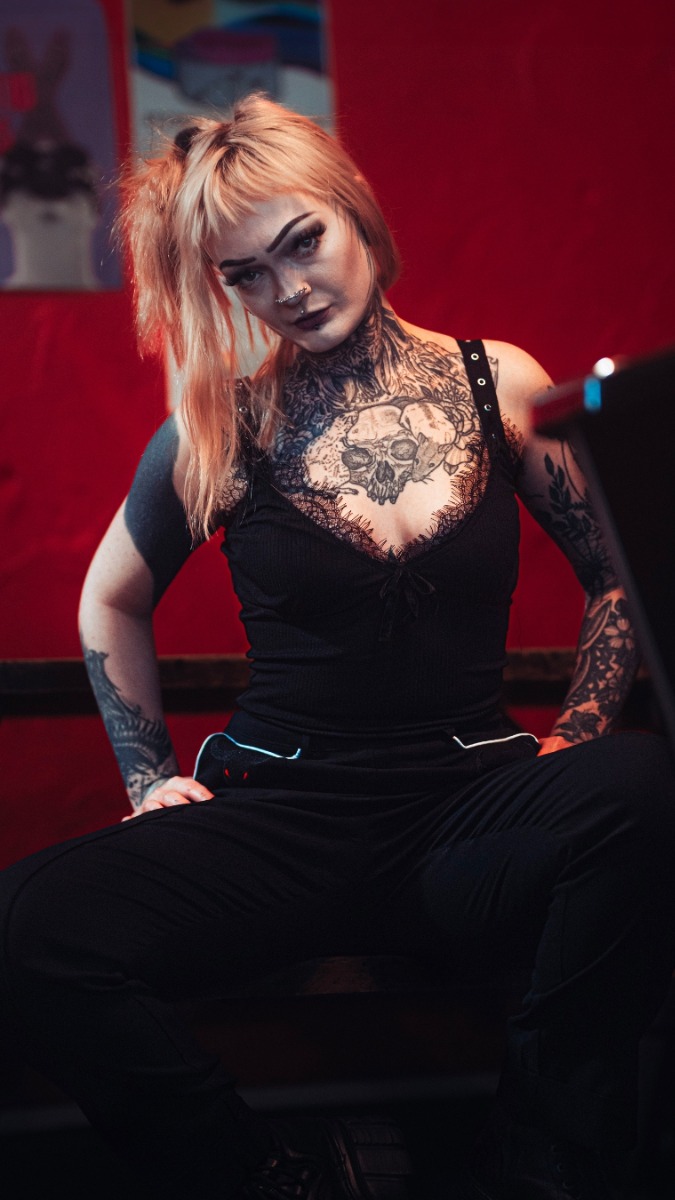 Women's Tops